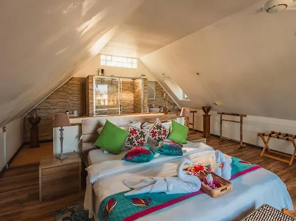Ocean Bird & Wanita's Self Catering Chalet