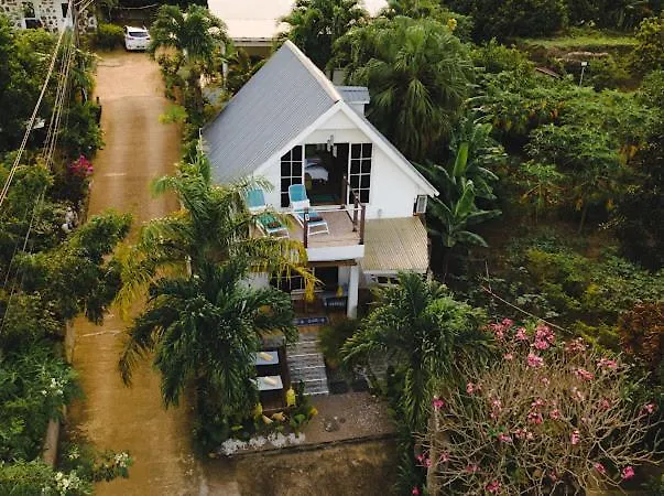 Ocean Bird & Wanita's Self Catering *