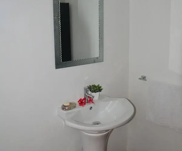 Ocean Bird & Wanita's Self Catering Chalet
