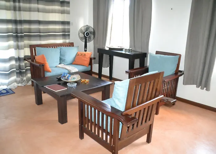 Ocean Bird & Wanita's Self Catering *