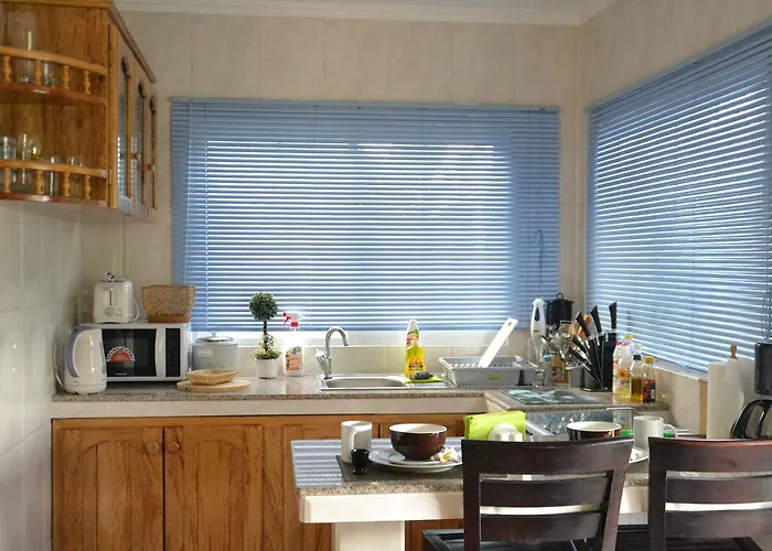 Ocean Bird & Wanita's Self Catering * Pointe Au Sel