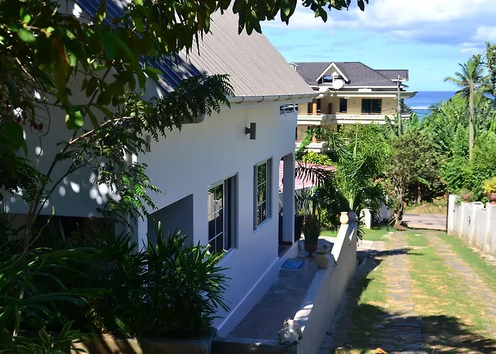 Ocean Bird & Wanita's Self Catering Chalet *